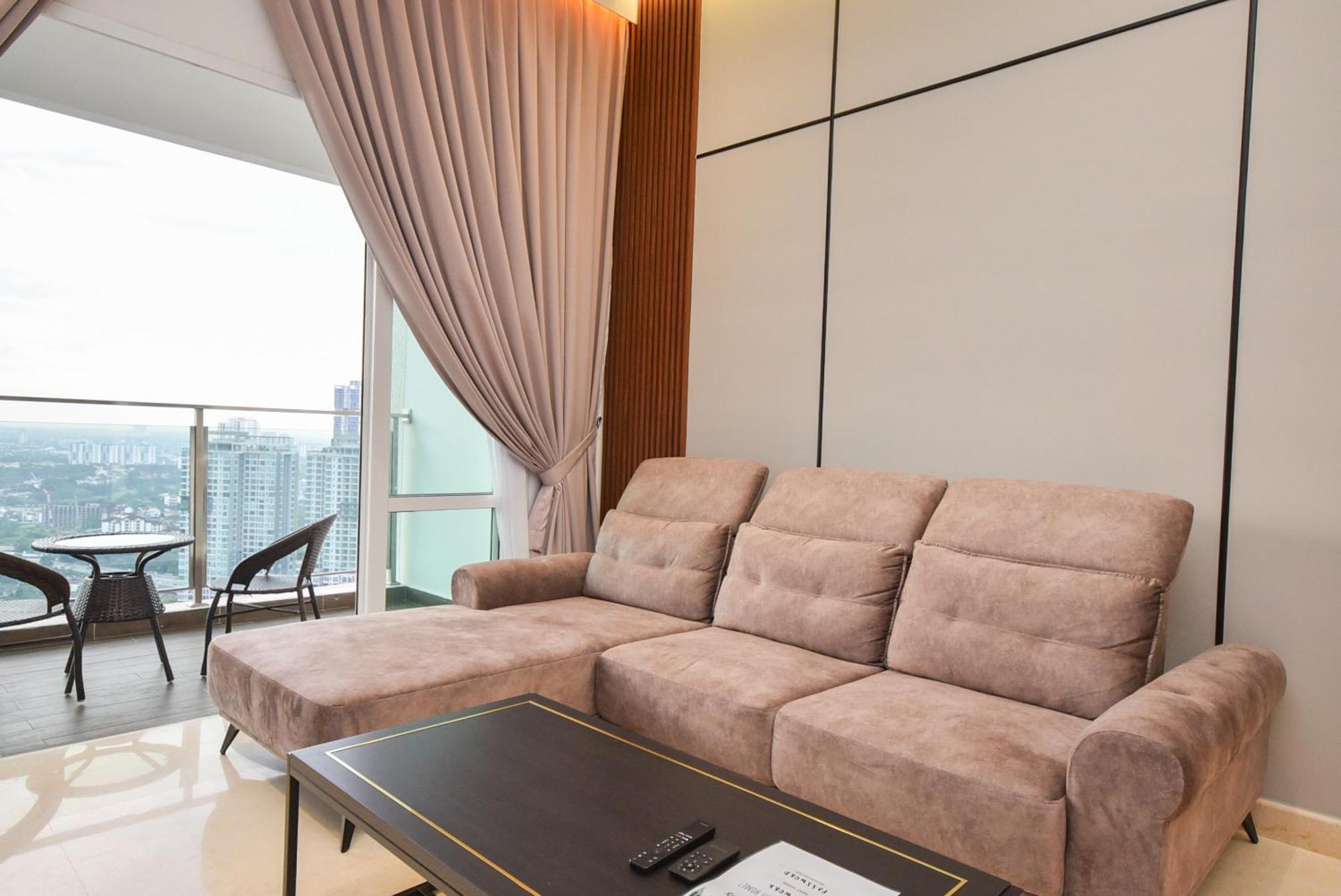 Tritower By Nest Home【walking Distance To Ciq】