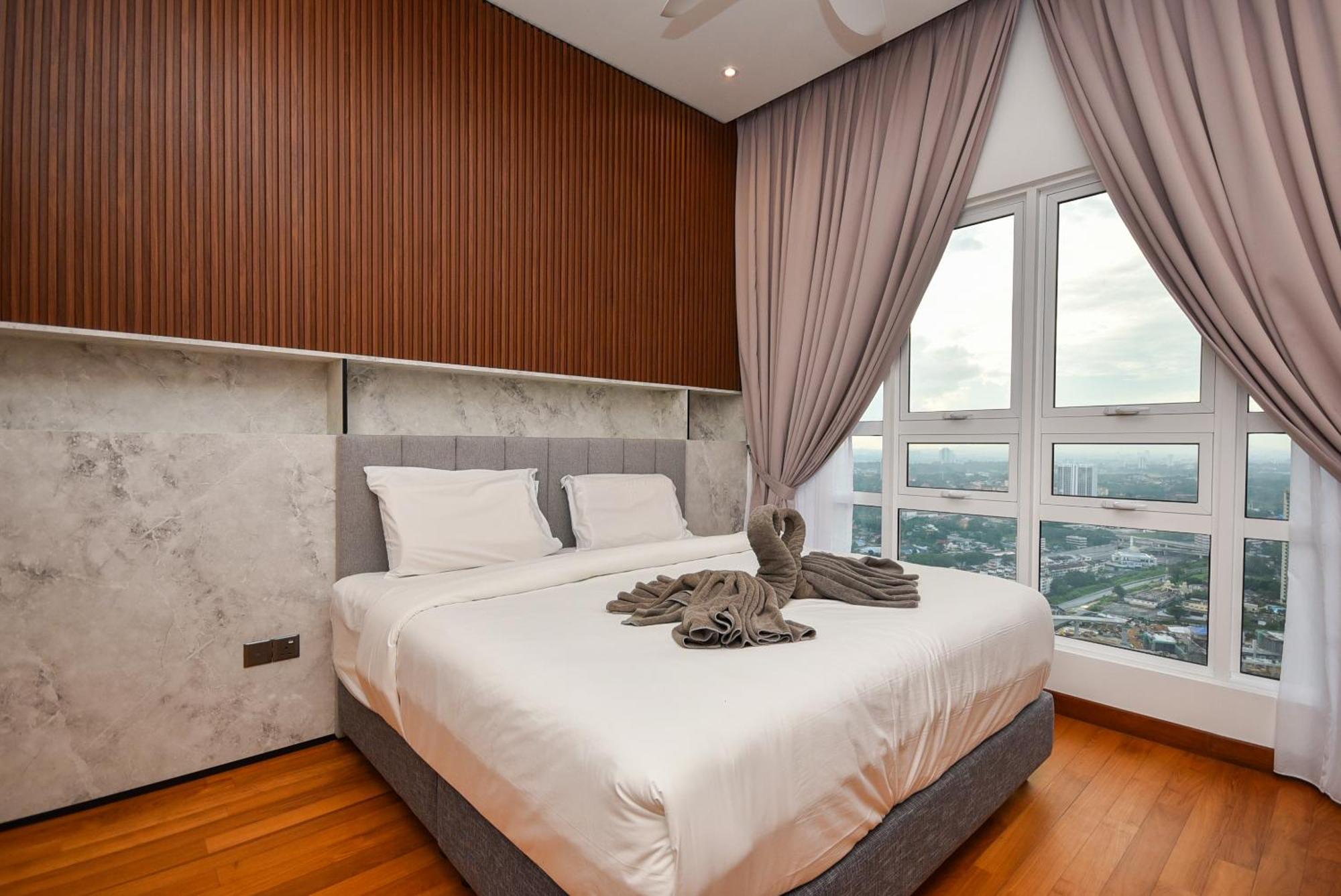 Tritower By Nest Home【walking Distance To Ciq】 Apartment *